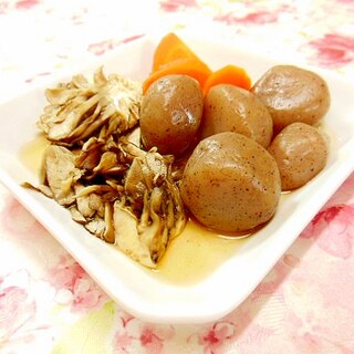 昆布出汁ｄｅ❤玉蒟蒻と人参と舞茸の煮物❤